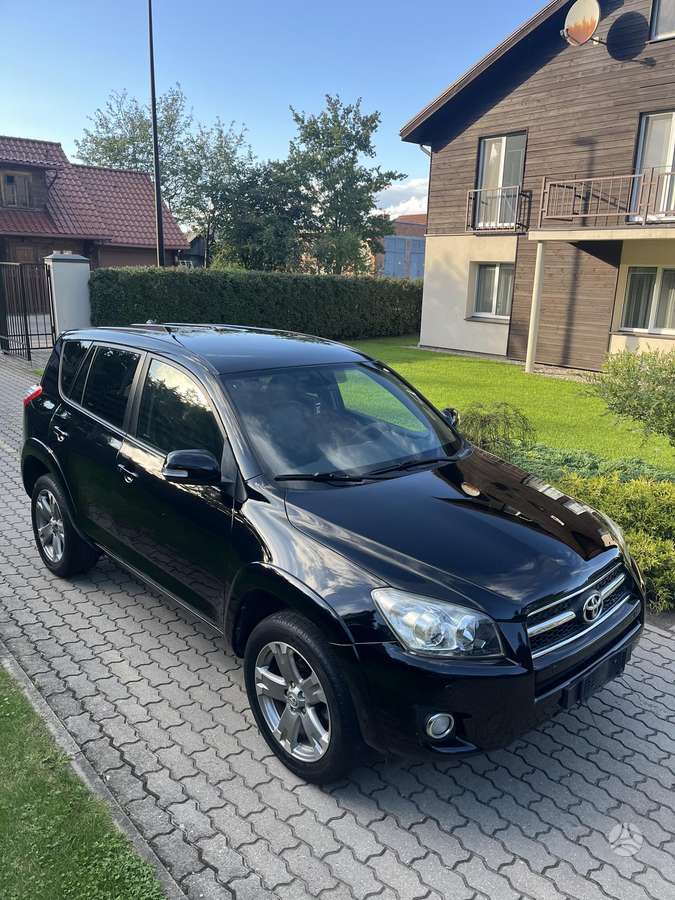 Toyota RAV4 - 9