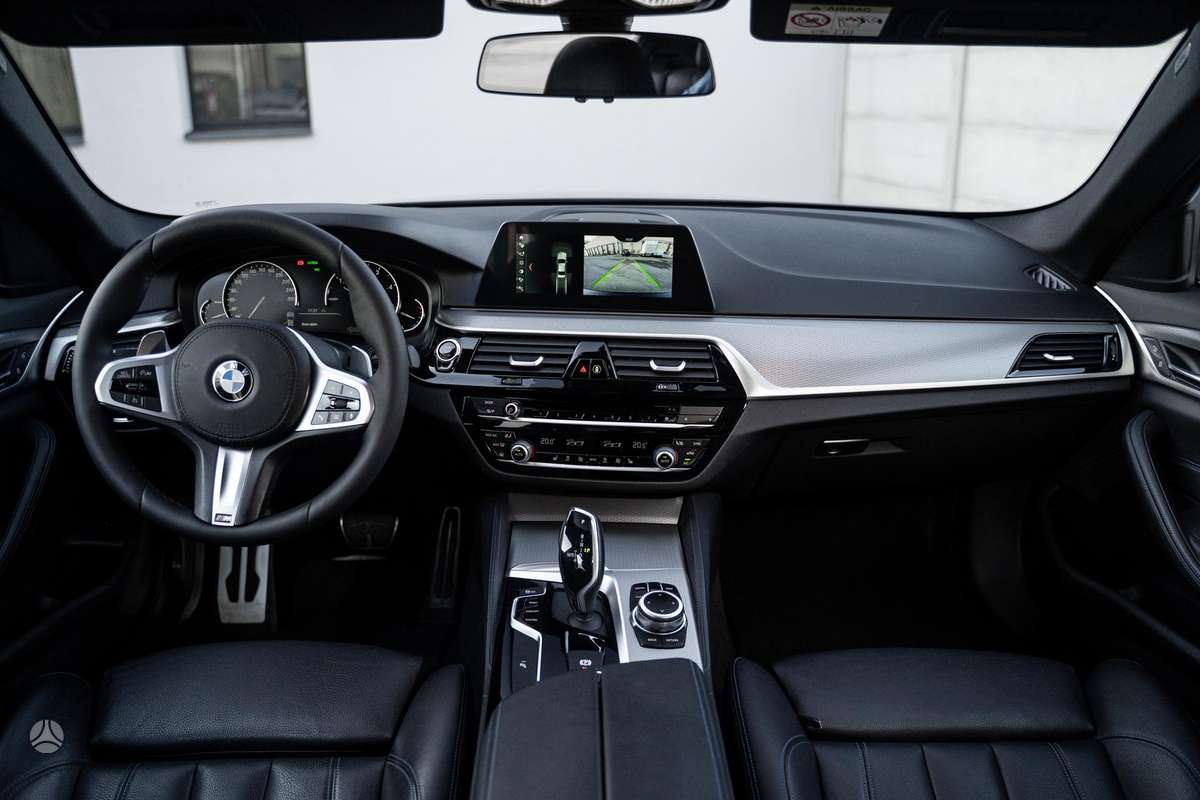 BMW 520, 2.0 l., Седан