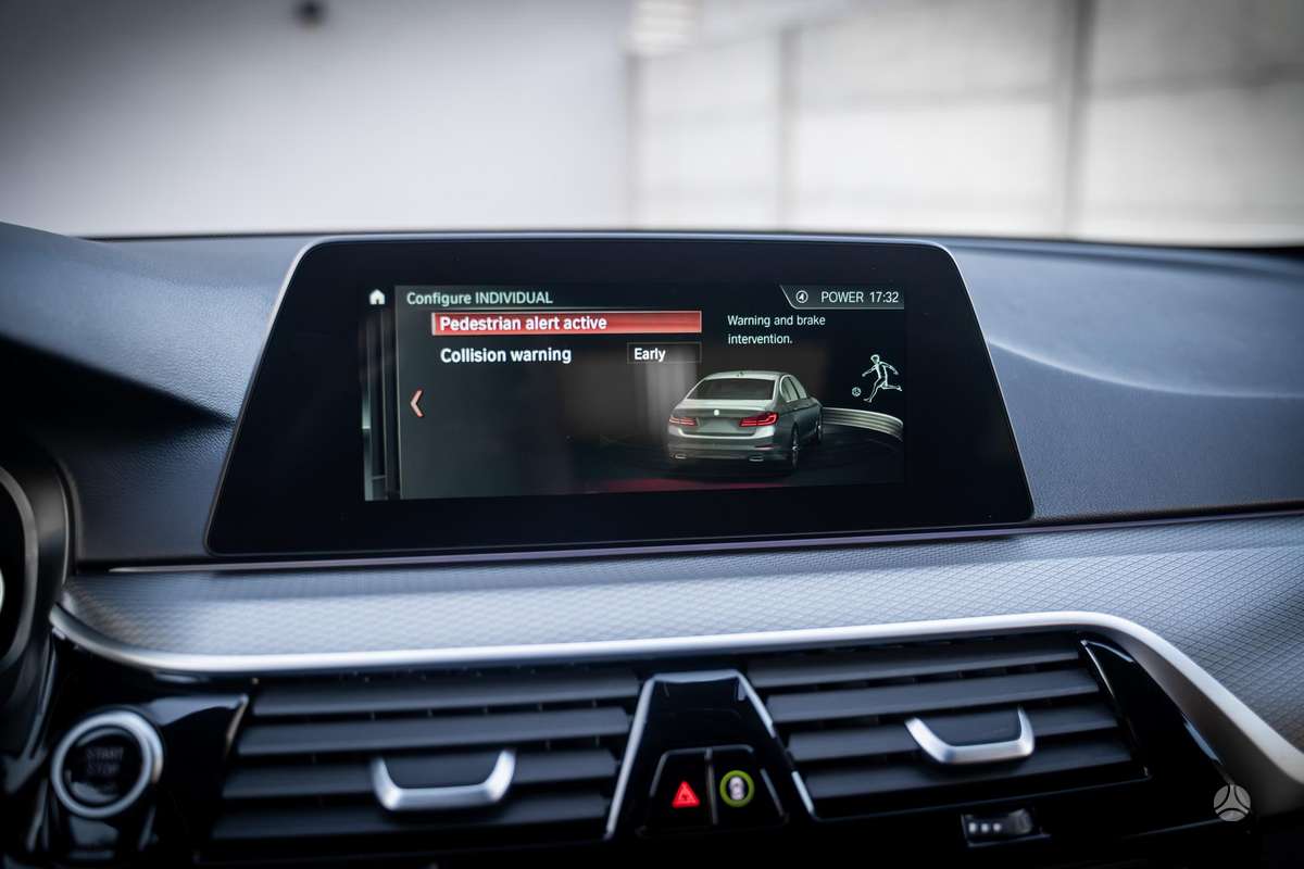 BMW 520, 2.0 l., Седан