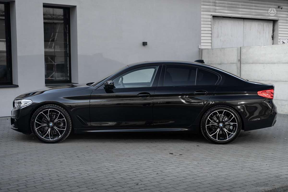 BMW 520, 2.0 l., Седан