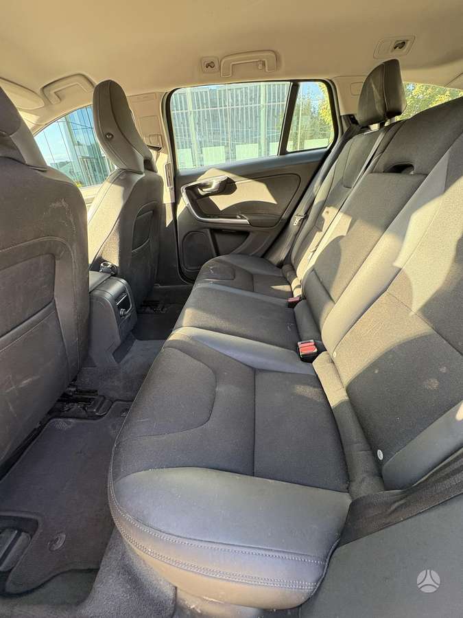 Volvo V60 - 10
