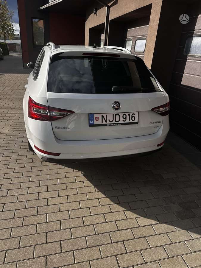 Škoda Superb - 9