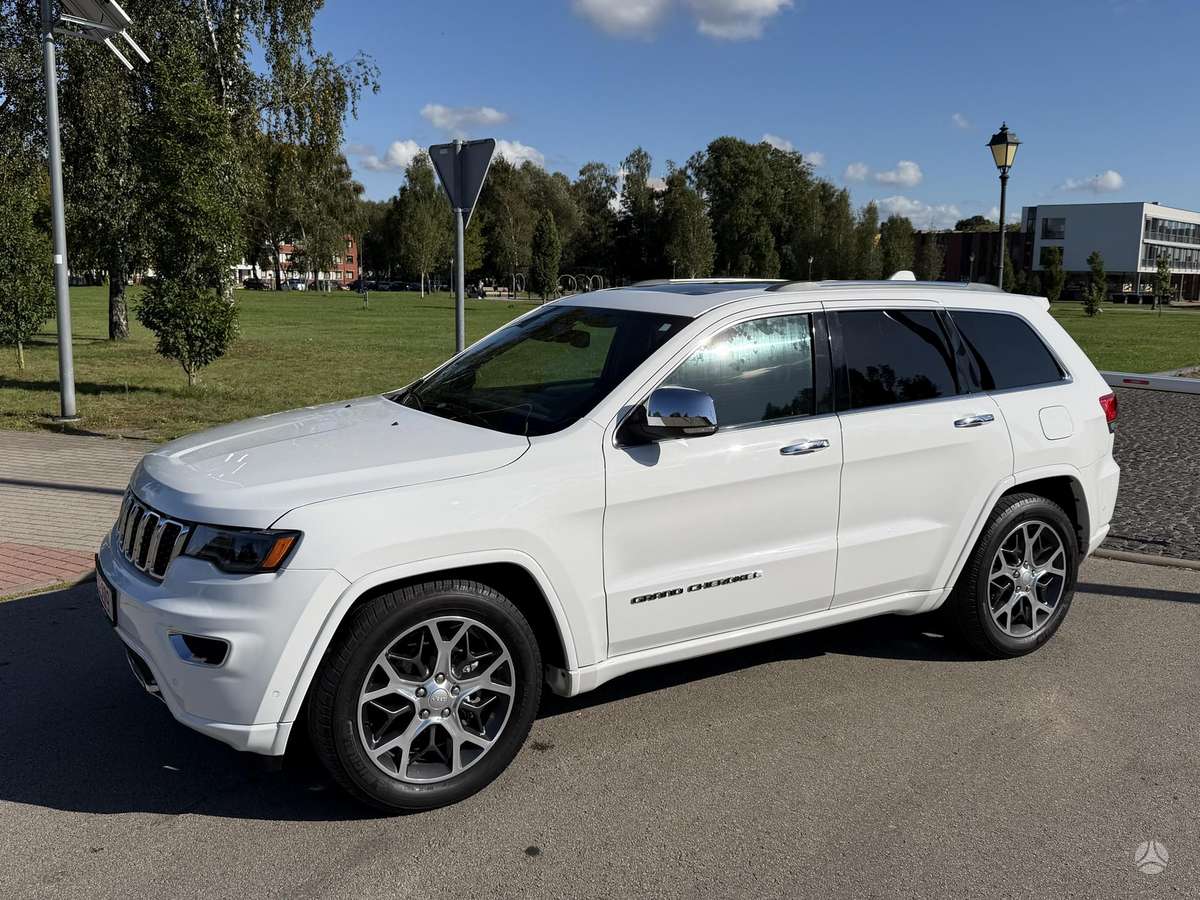 Jeep Grand Cherokee - 1