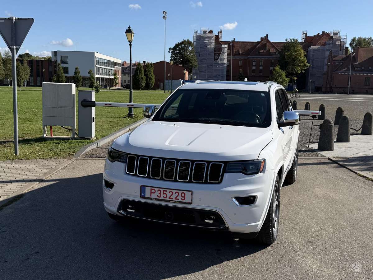 Jeep Grand Cherokee - 4
