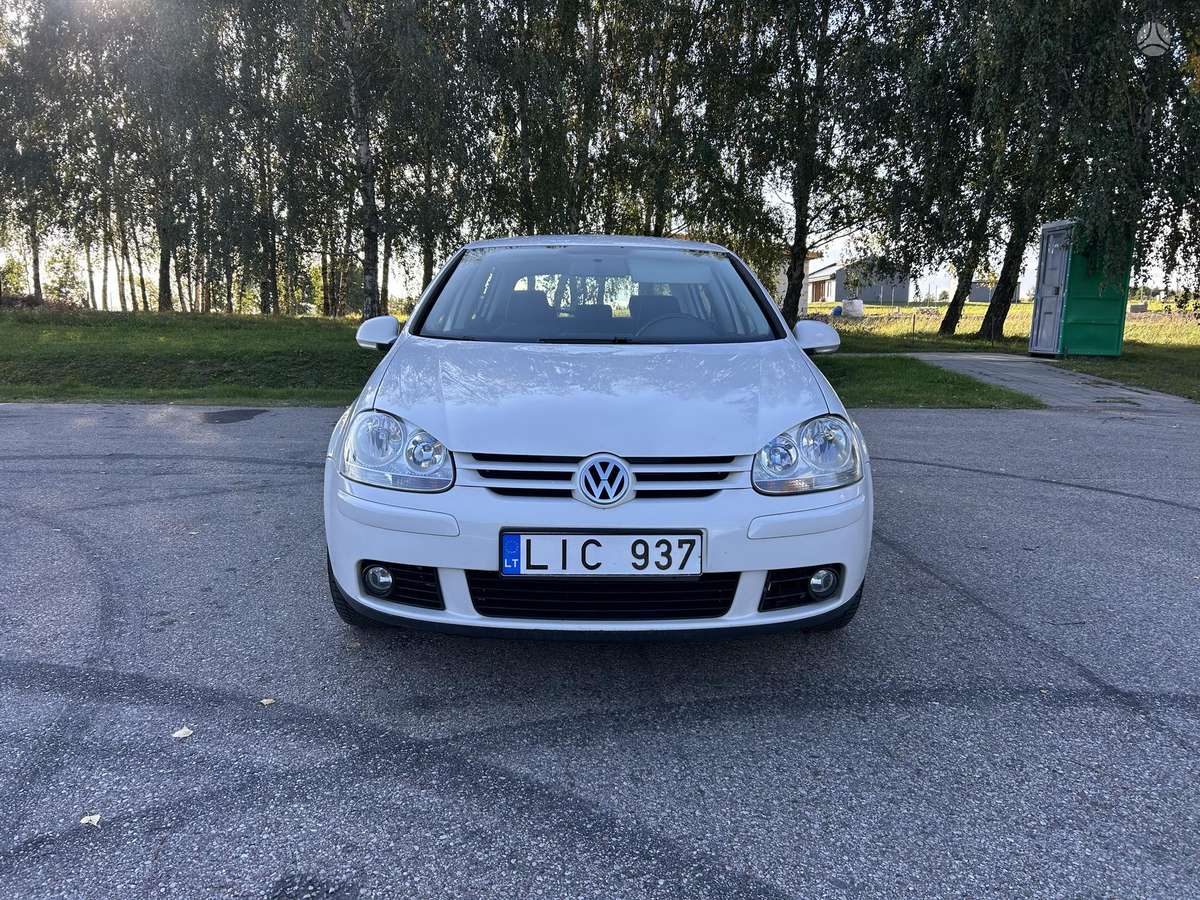 Volkswagen Golf - 2