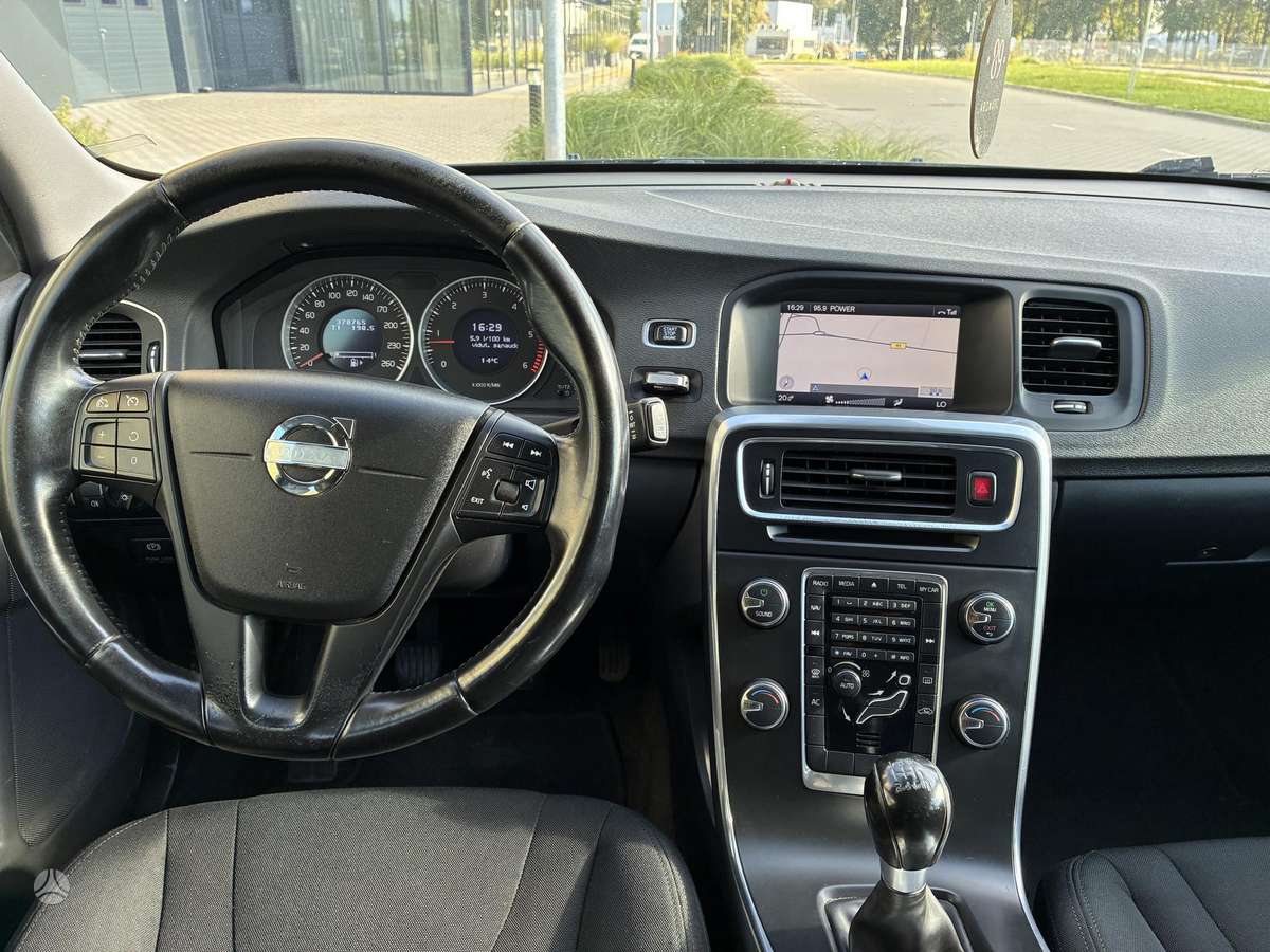 Volvo V60, 2.0 l., Универсал