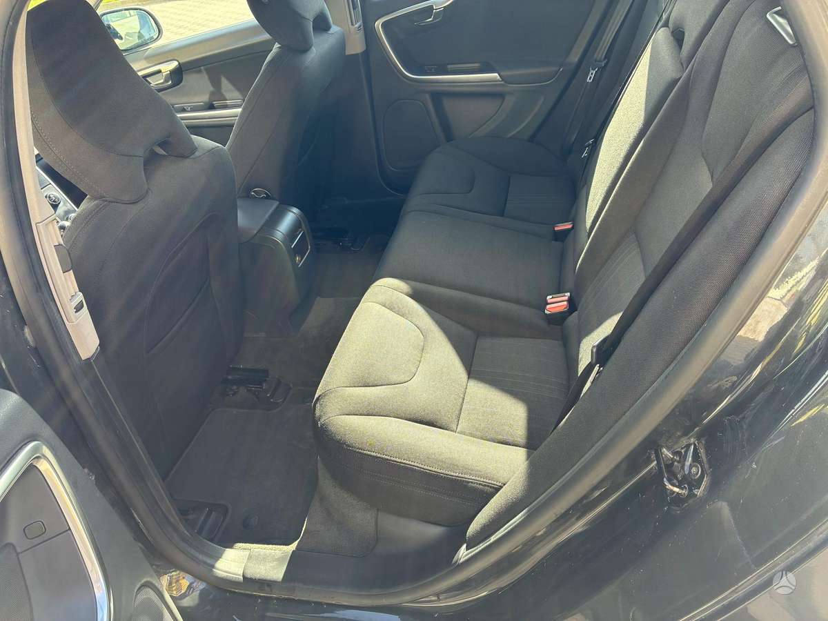 Volvo V60, 2.0 l., Универсал