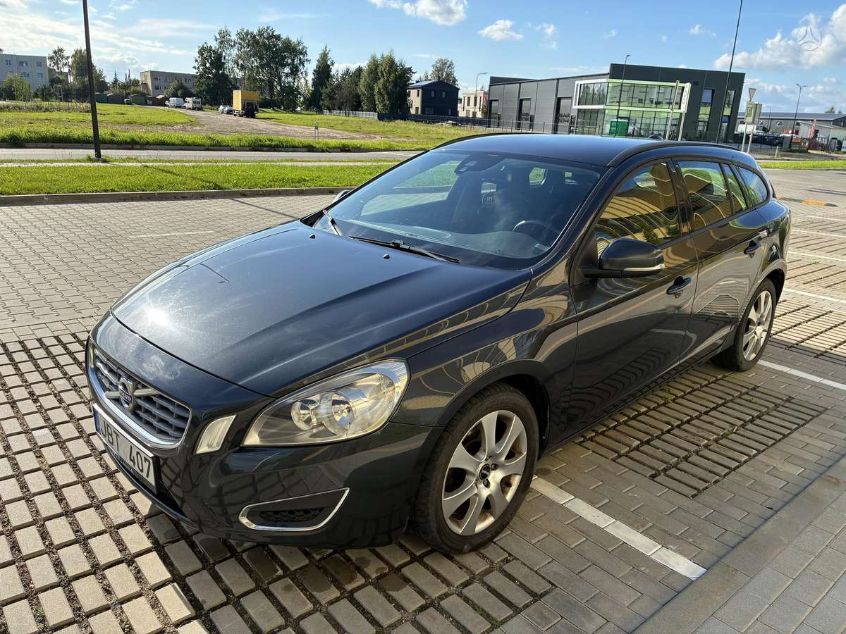 Volvo V60, 2.0 l., Универсал