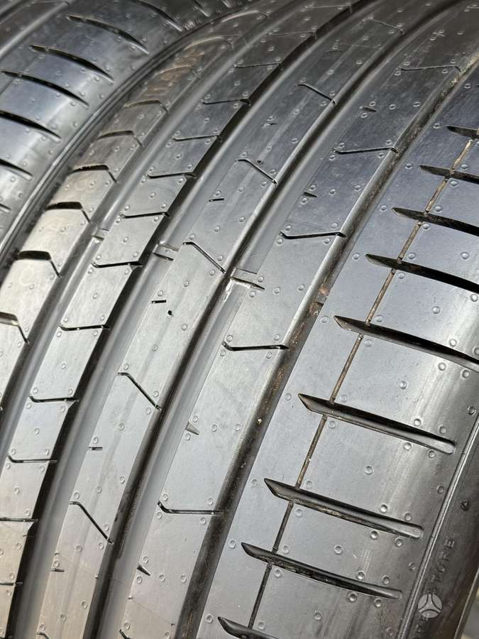 Pirelli P ZERO, летние 255/35 R21