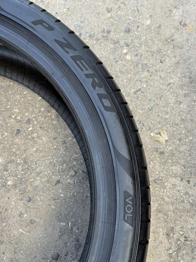 Pirelli P ZERO, летние 265/35 R22