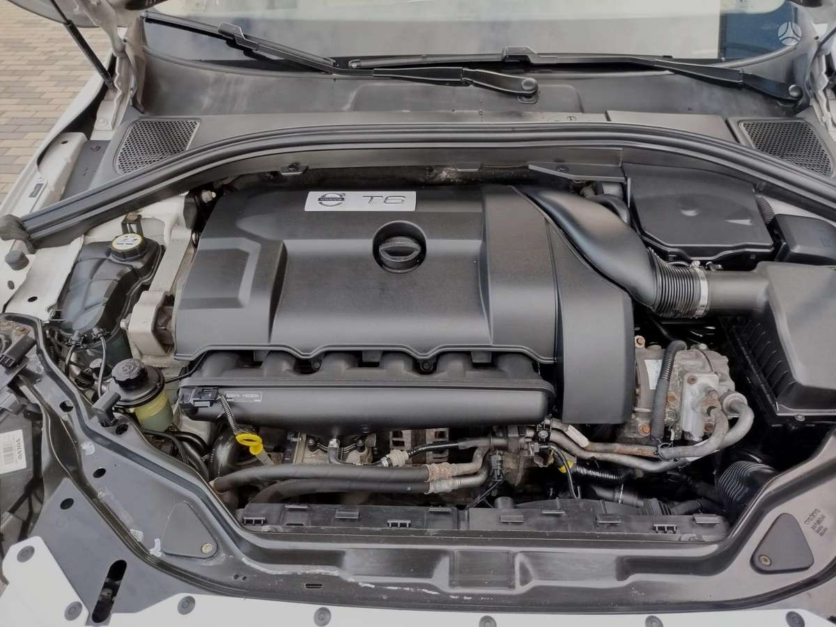 Volvo XC60 - 10