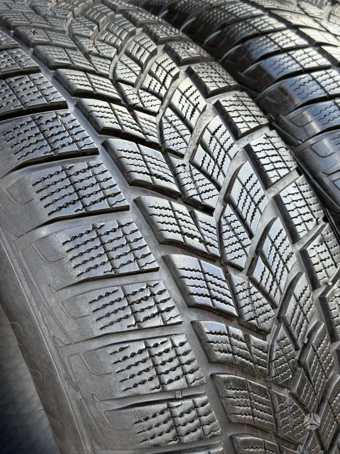 Goodyear UltraGrip Performance+ SUV 202, winter 255/65 R18