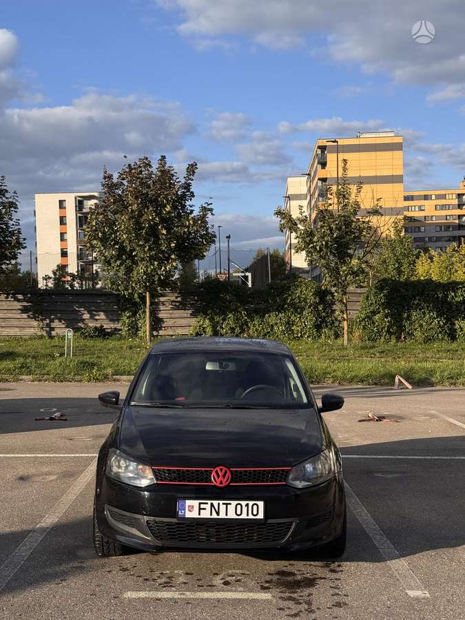 Volkswagen Polo - 1