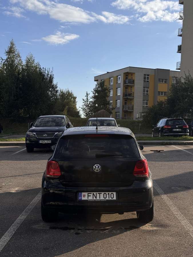 Volkswagen Polo - 2