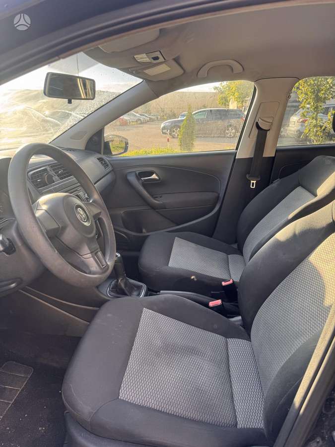 Volkswagen Polo - 5
