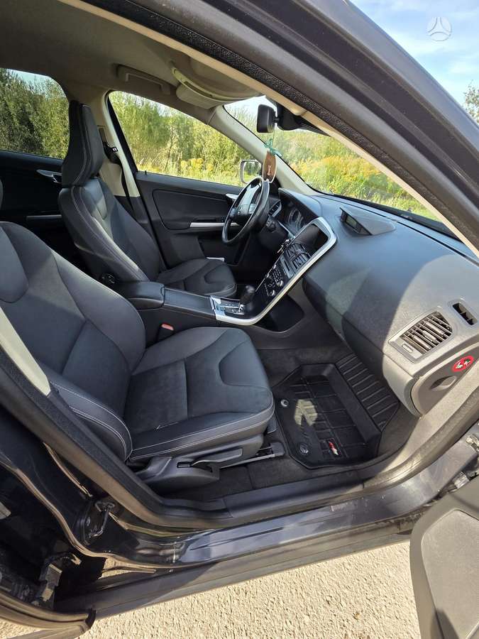 Volvo XC60 - 4