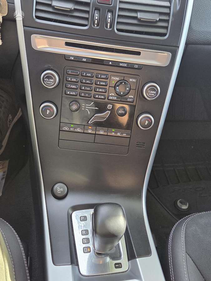 Volvo XC60 - 11