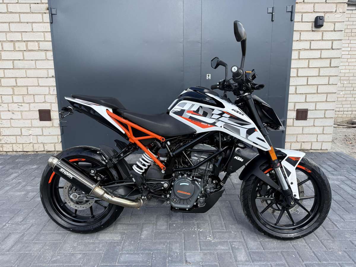 KTM Duke 125cc, street / classic