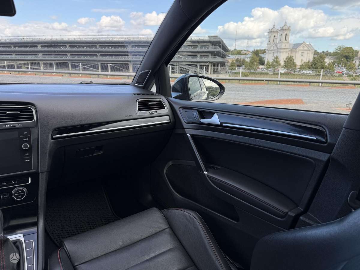 Volkswagen Golf, 2.0 l., Хэтчбек