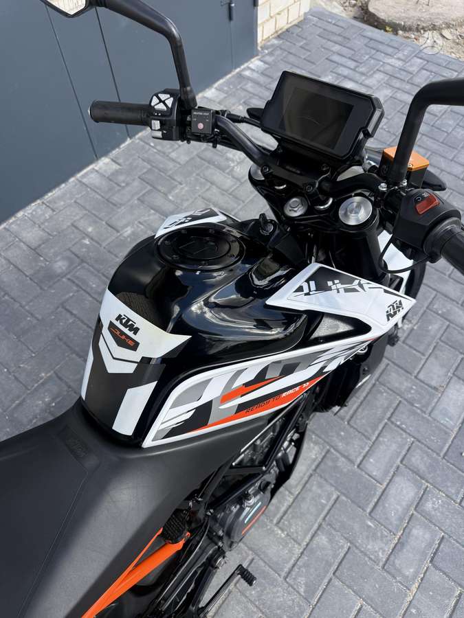 KTM Duke 125cc, street / classic