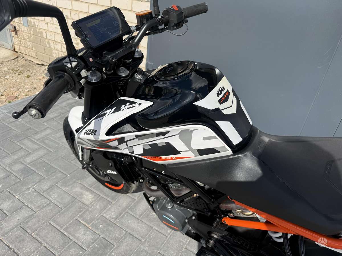 KTM Duke 125cc, street / classic