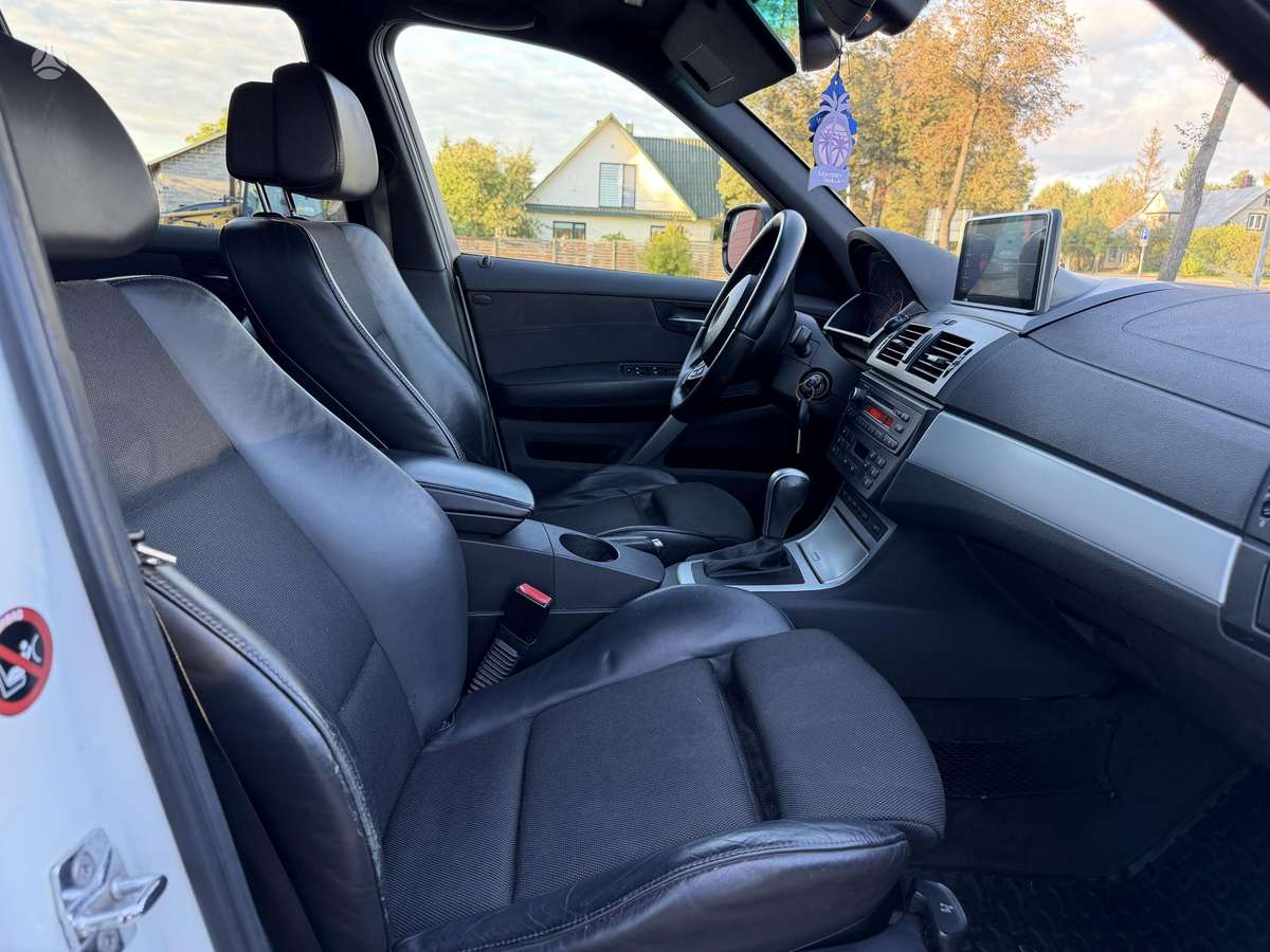 BMW X3, 2.0 l., Минивэн
