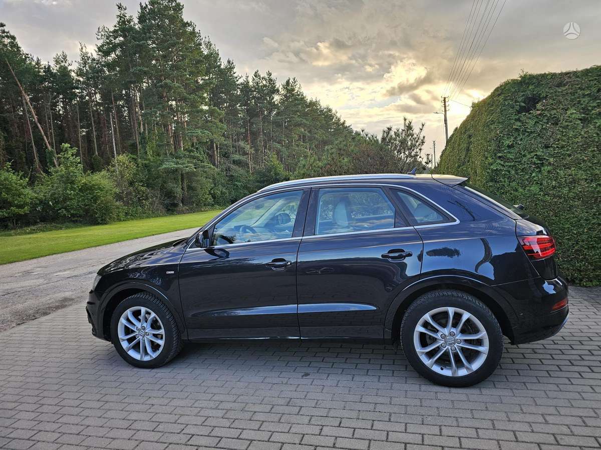 Audi Q3, 1.4 l., off-road / crossover