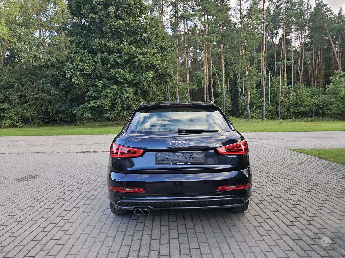 Audi Q3, 1.4 l., off-road / crossover