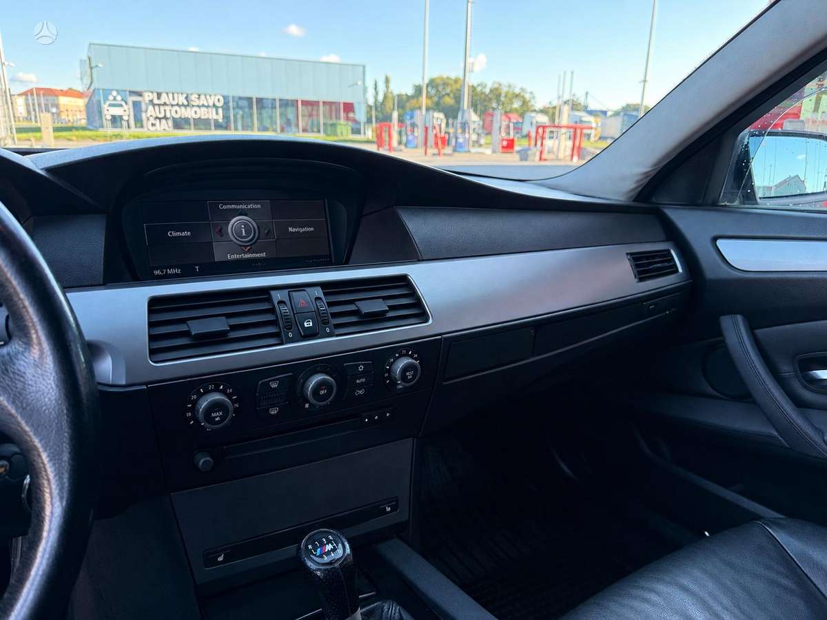 BMW 525, 2.5 l., Универсал