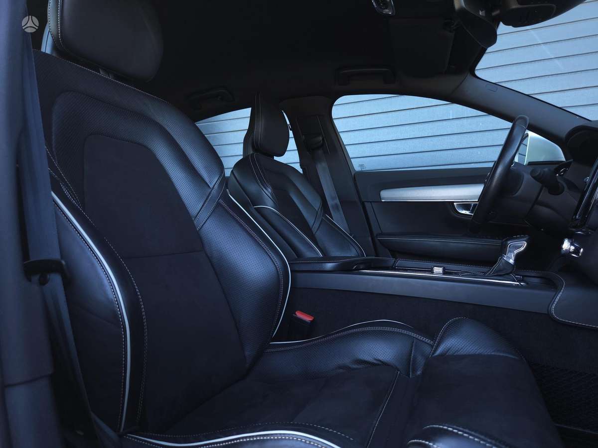 Volvo S90, 2.0 l., Седан
