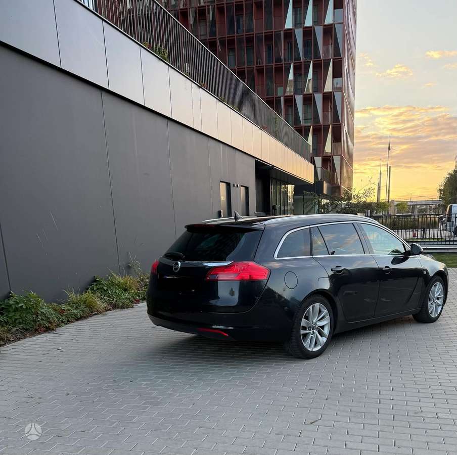 Opel Insignia, 2.0 l., wagon