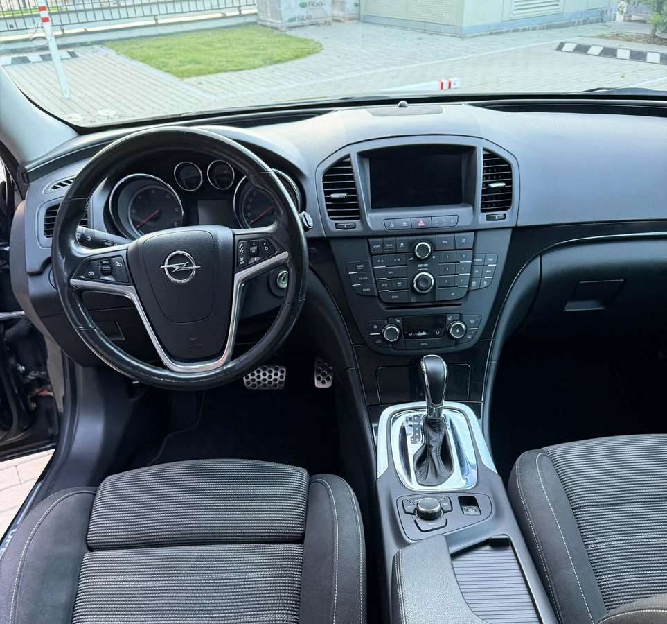 Opel Insignia, 2.0 l., universalas