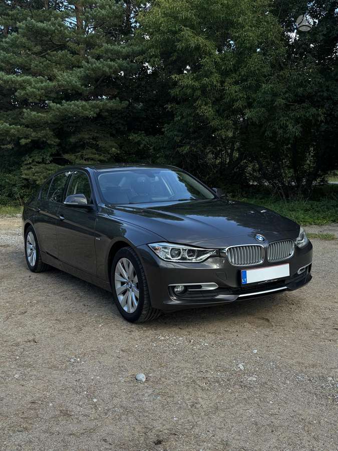 BMW 318, 2.0 l., Седан