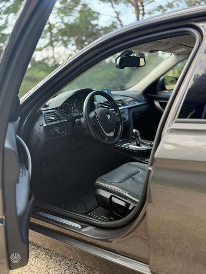 BMW 318, 2.0 l., Седан