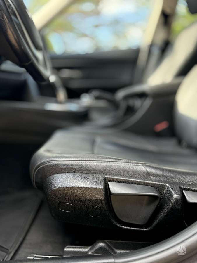 BMW 318, 2.0 l., Седан