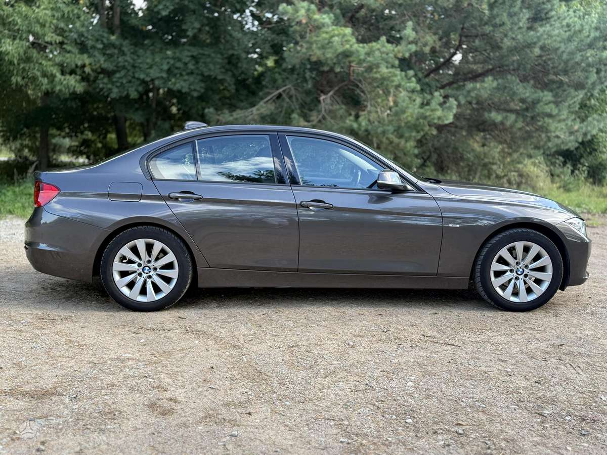BMW 318, 2.0 l., Седан