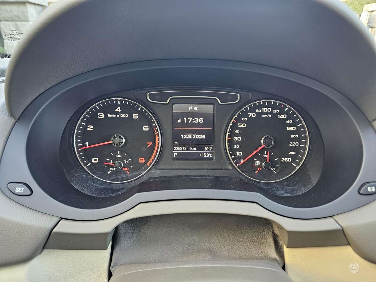 Audi Q3, 1.4 l., off-road / crossover