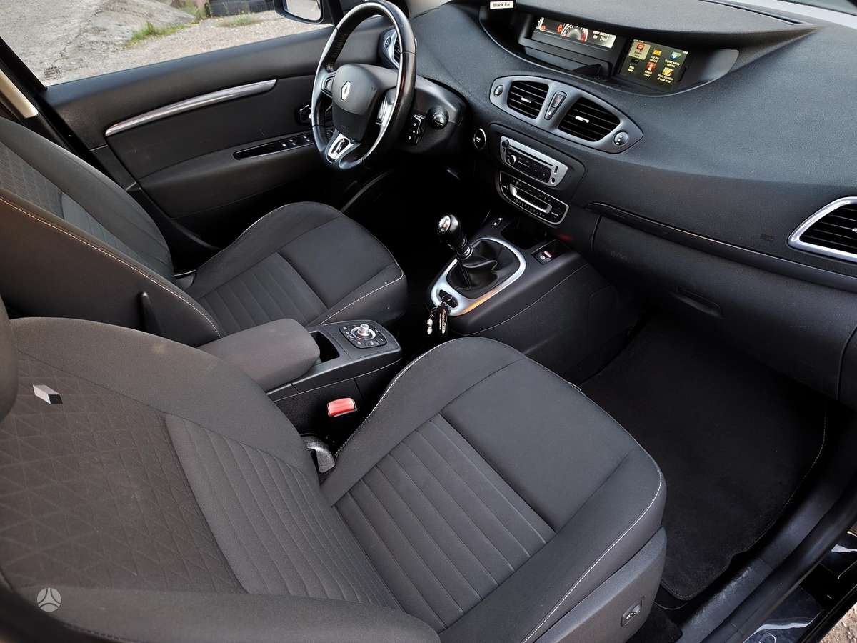 Renault Grand Scenic - 9