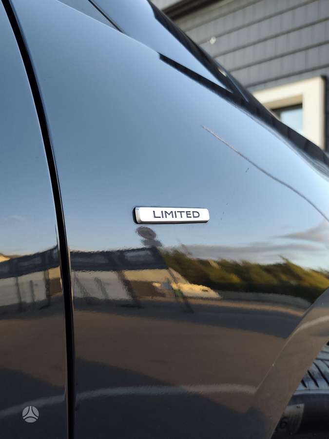 Renault Grand Scenic - 10