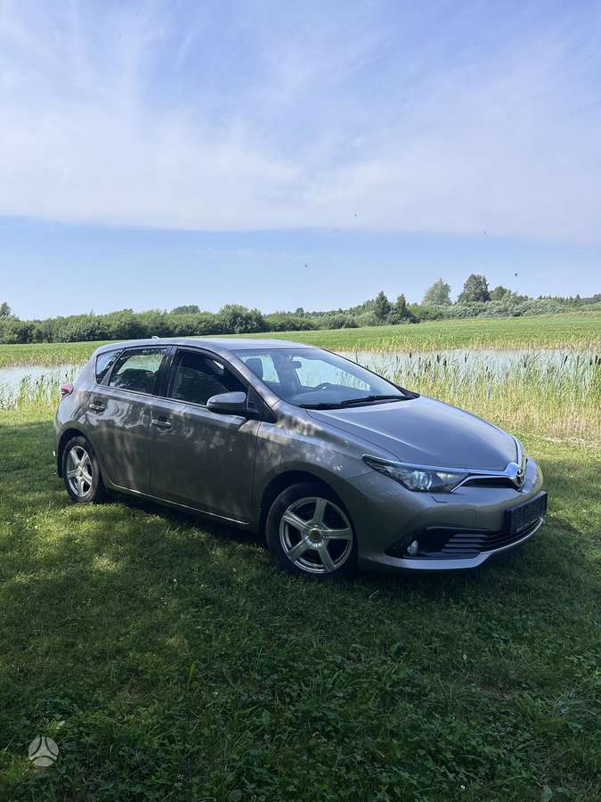 Toyota Auris - 6
