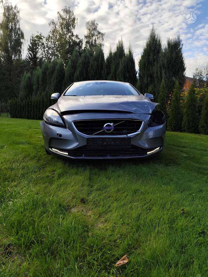 Volvo V40 - 1