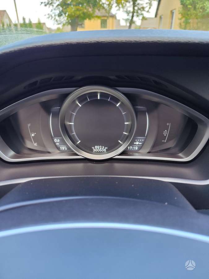 Volvo V40, 2.0 l., hatchback