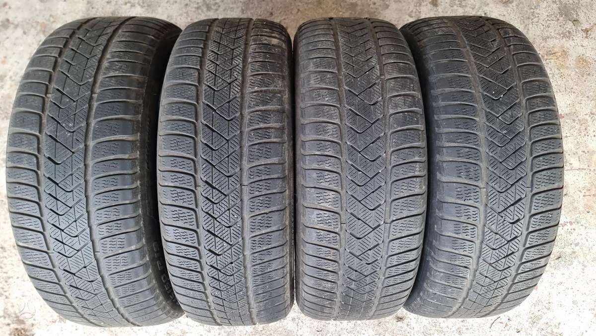 Pirelli Sottozero 3, winter 245/50 R19