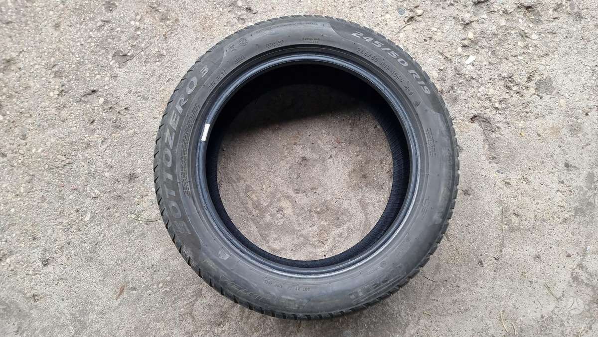 Pirelli Sottozero 3, winter 245/50 R19