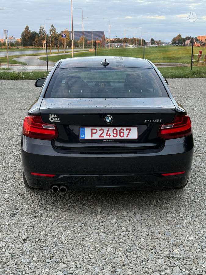 BMW 228, 2.0 l., coupe