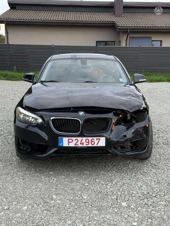 BMW 228, 2.0 l., coupe