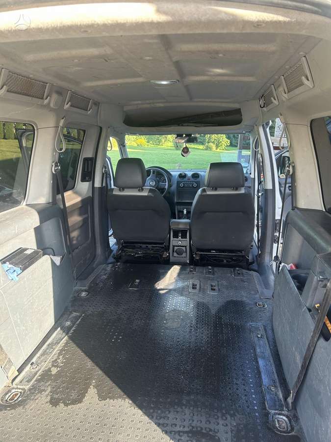 Volkswagen Caddy Maxi - 10