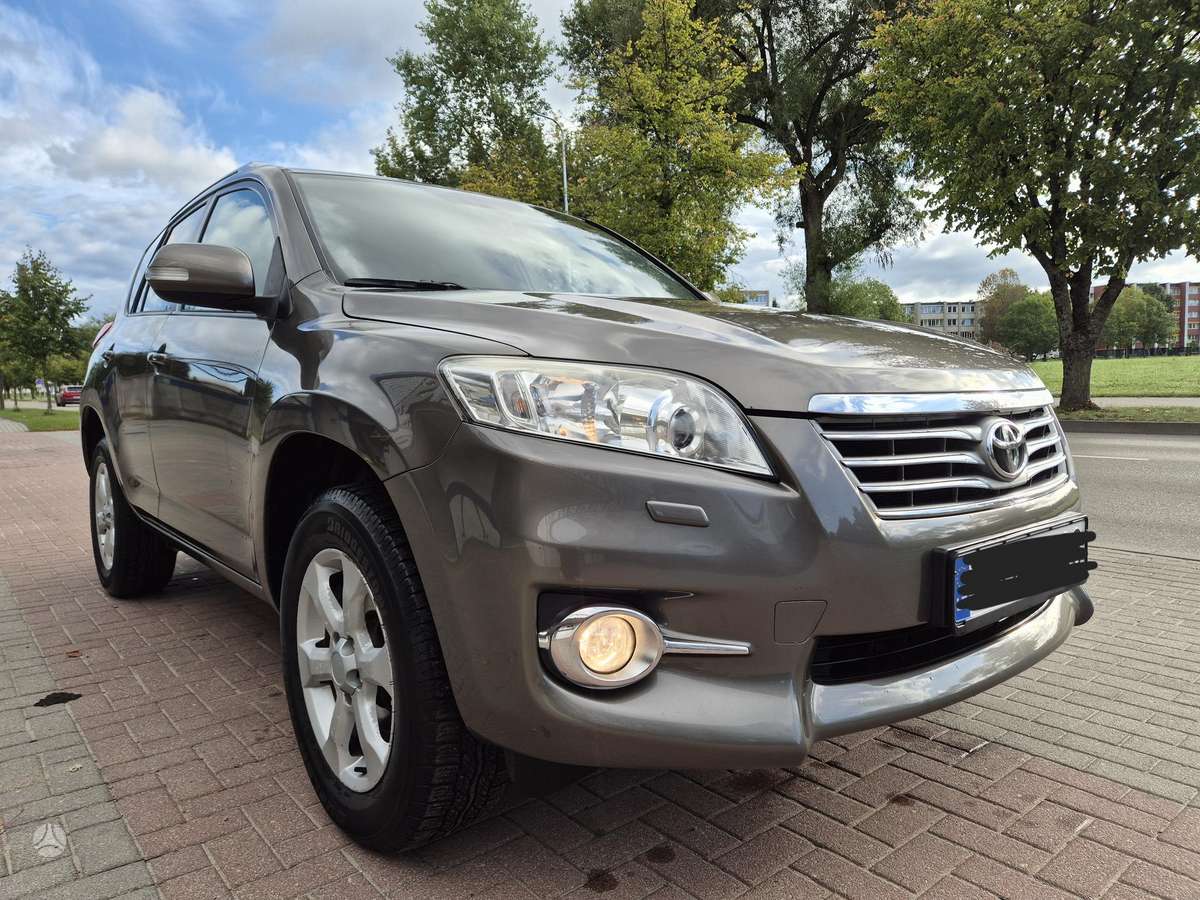 Toyota RAV4, Внедорожник / Кроссовер