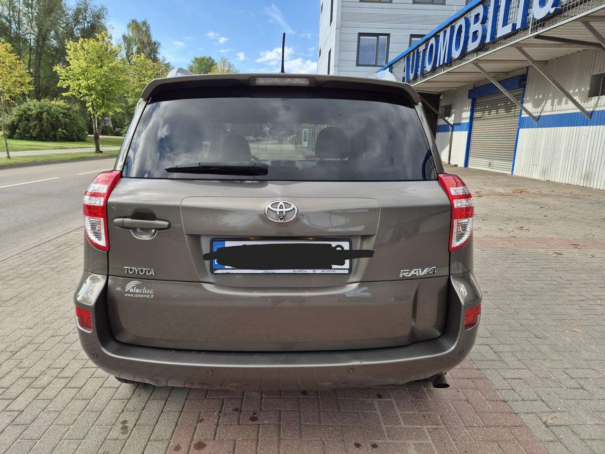 Toyota RAV4, Внедорожник / Кроссовер