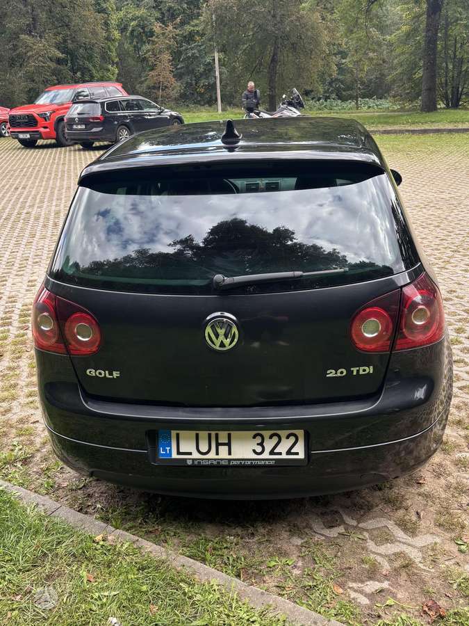 Volkswagen Golf - 9